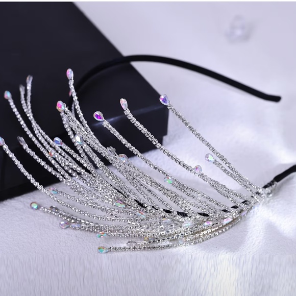 Elegant Rhinestone Headband - Picture 3 of 6